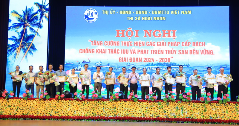 Hoài Nhơn tổ chức hội nghị triển khai các giải pháp chống khai thác IUU